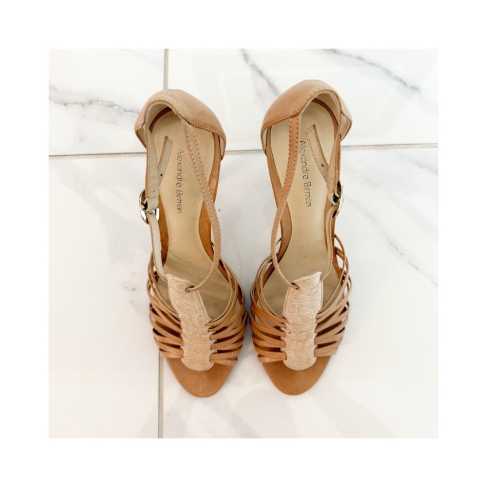 Alexandre Birman Leather T-Strap Pumps Women's Size: 8.5 - Picture 4 of 12